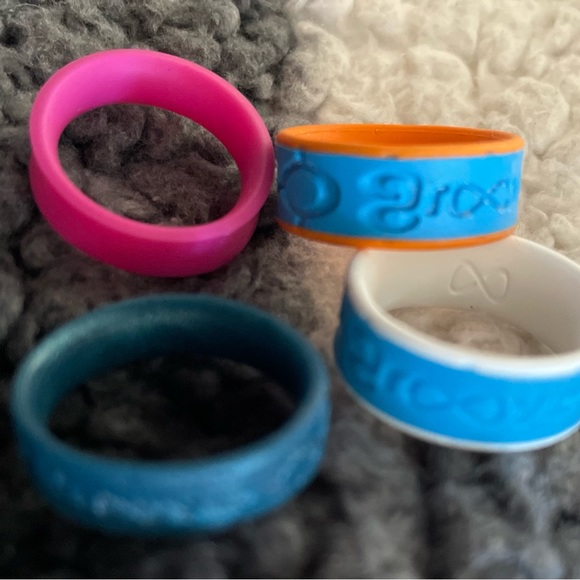 Silicone Rings Set - Picture 12 of 15